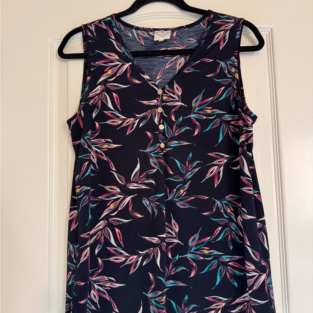 Late August Navy Floral Sleeveless Blouse